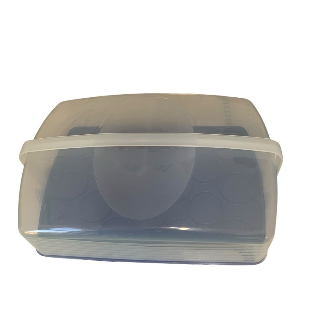 Tupperware Rectangular Cake/Cupcake Taker in Tokyo Blue - Picture 2 of 5